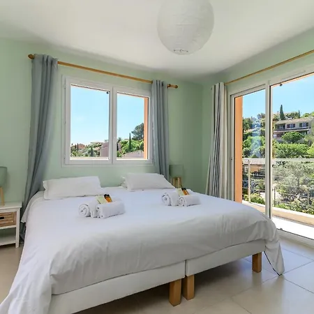 Willa Galadelia Superb With Sea View And Private Pool Saint Aygulf